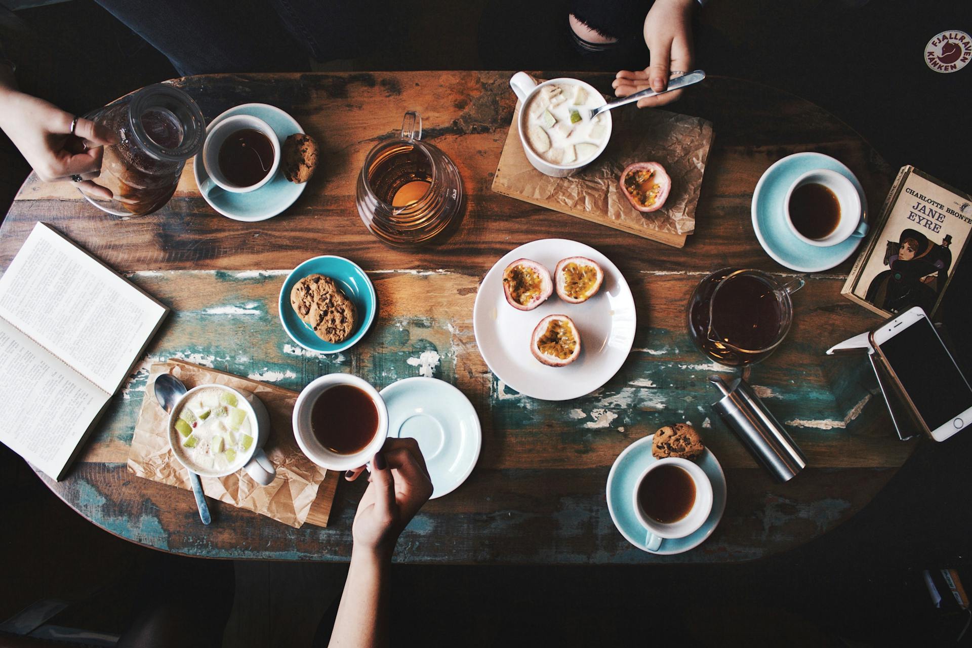 Aerial view of a table | Source: Pexels