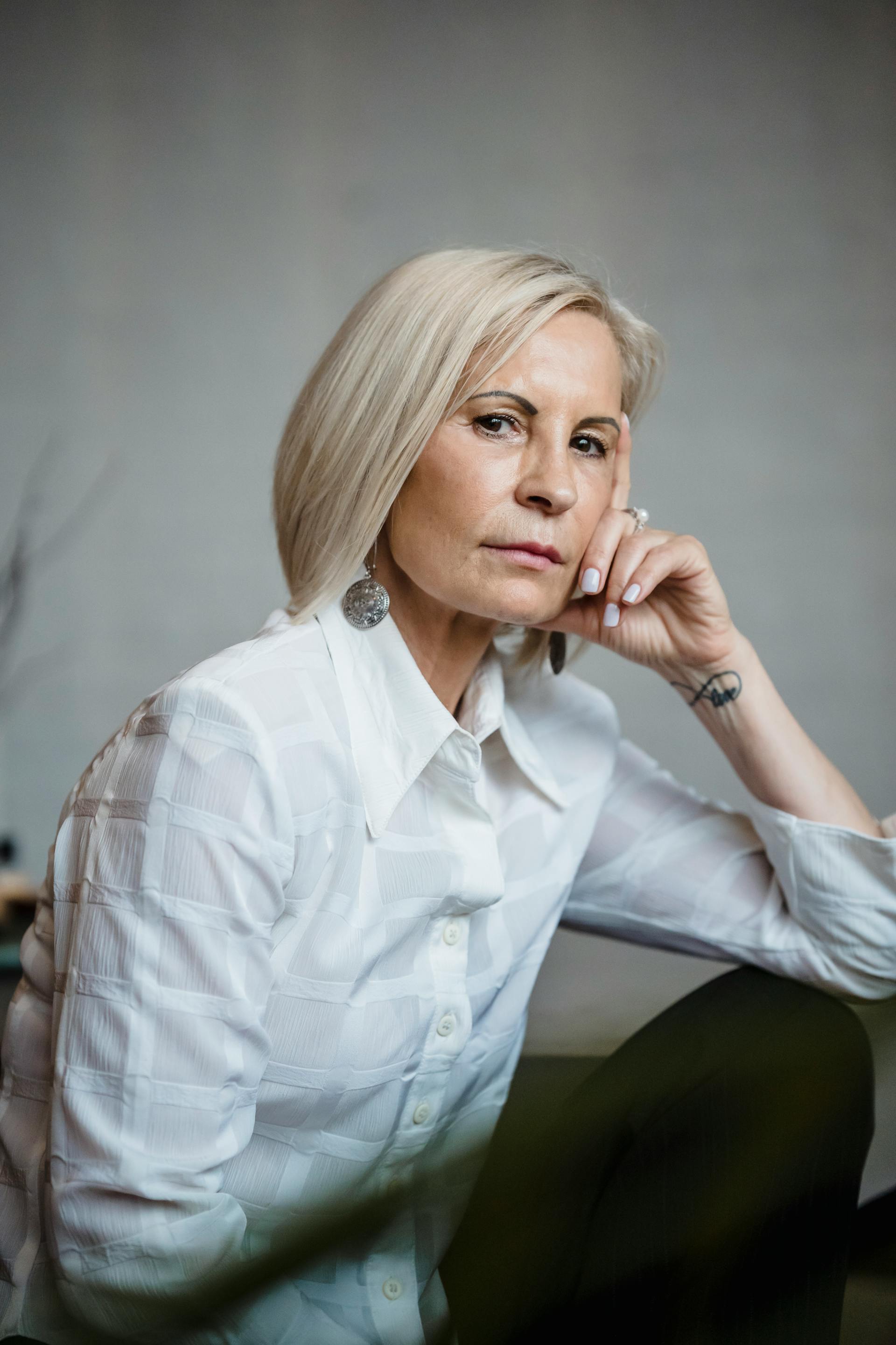 Upset mature woman | Source: Pexels